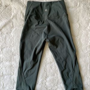 Lululemon olive green capri leggings size 4